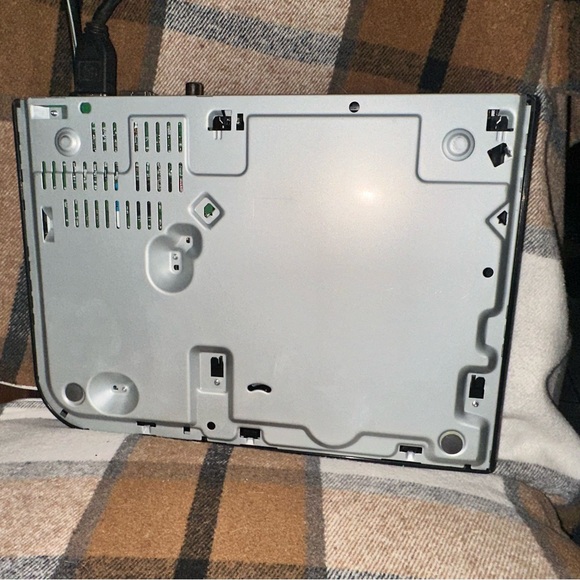 Samsung BD-F5700 Blue Ray Disc DVD player - Picture 13 of 16